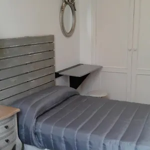 Old Town Hostal